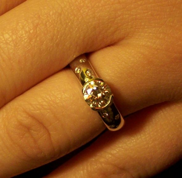 Show off you engagement rings (New Post) :  wedding Ring