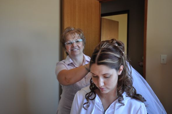 Please show me your half-updos! :  wedding hair half updo DSC 0079 Me Helping Carla