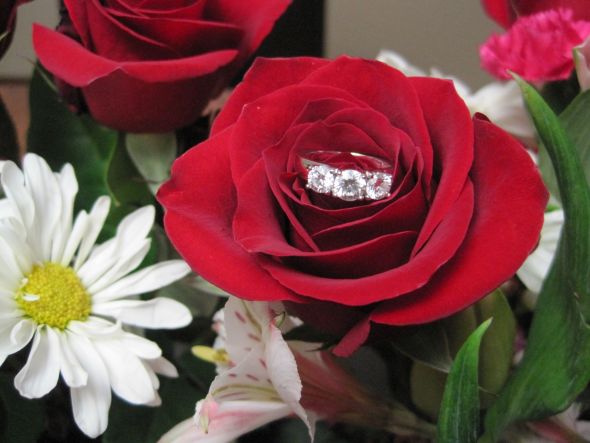 May I please see your 3 stone e-rings? :  wedding Ring With Flower