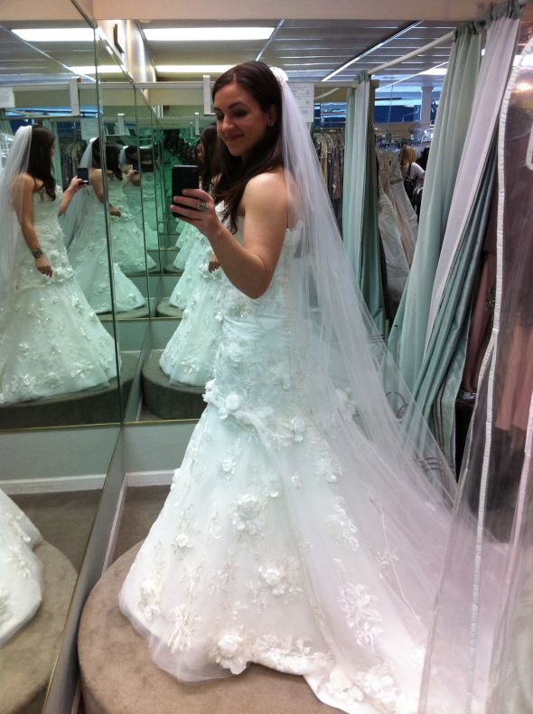 Anyone wearing a plain veil? :  wedding IMG 1003