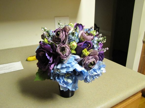 My (fake) bouquet! :  wedding fake flowers IMG 1651