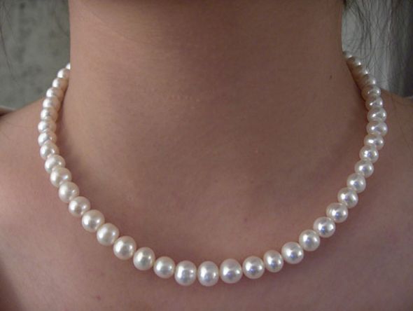 Which hairpiece will bring the whole look together? Pic Heavy! :  wedding hair comb flowers rhianna royale Pearl Necklace