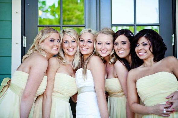 Okay Bee's, here's a FEW pro pics...I couldn't wait for the rest! :) : wedding 25780 10150167931775576 518420575 11846269 1577525 N