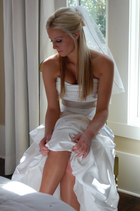 OMG...I'm married?! :  wedding 26351 1179140013286 1671733371 350639 5509243 N