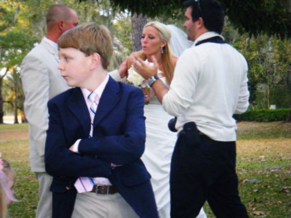 OMG...I'm married?! :  wedding 26351 1179168453997 1671733371 350727 2290365 N