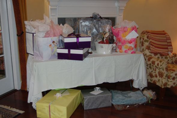 Look @ what my hunny made for me! & pictures from bridal shower!! :) :  wedding DSC 2128