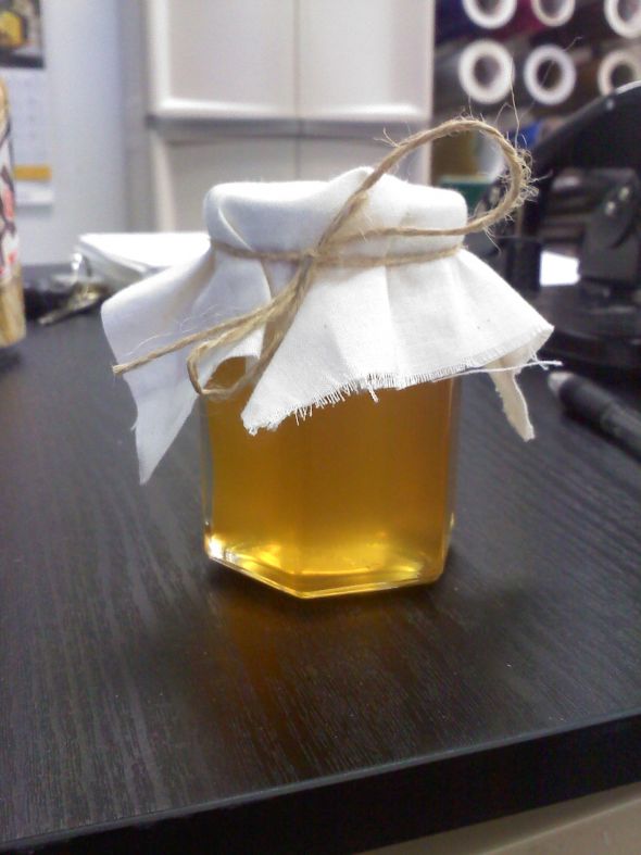 Here's my honey favors! Now I just have to find out how to personalize it... :  wedding Tupelo Honey