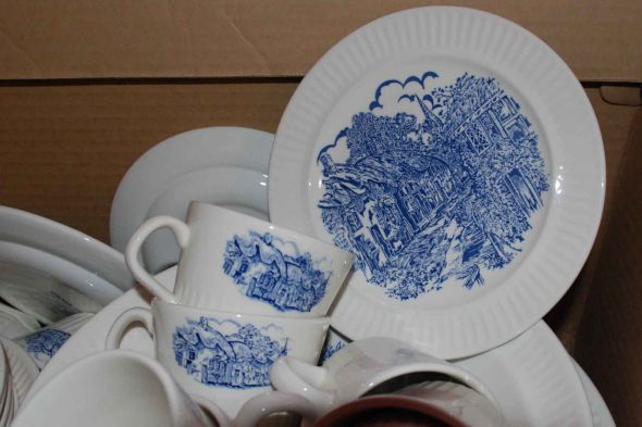 Did anyone register for China? : wedding china sets received China