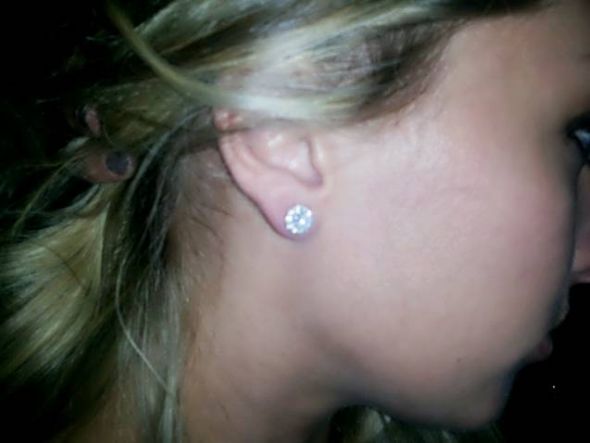 AMAZING real diamond earrings for sale...BEST DEAL YOU WILL FIND ANYWHERE! $550 :  wedding ceremony diamond dress earrings engagement ivory jewelry ring silver studs vintage white white gold Diamond Earrings