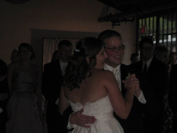 Show me your half up or all down hair photos! :  wedding half up 1 155852 1633388989089 1067585972 31733819 6127460 N