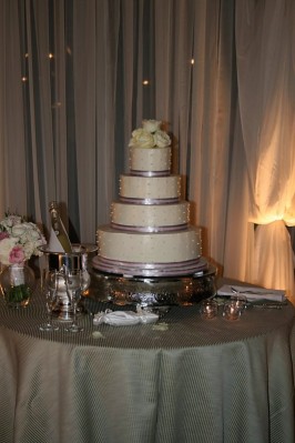post a picture of your wedding cake/design :  wedding Of5026640020