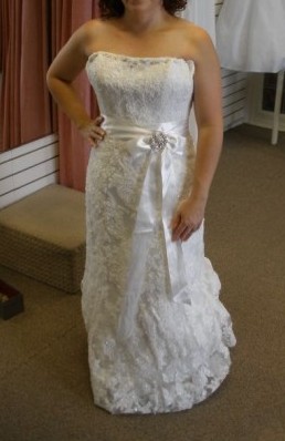 I feel like the most indecisive bride ever!! Help me choose!! : wedding KR 080610 005