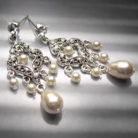 Show me your earrings! :  wedding Colleen Earrings Ts Studio