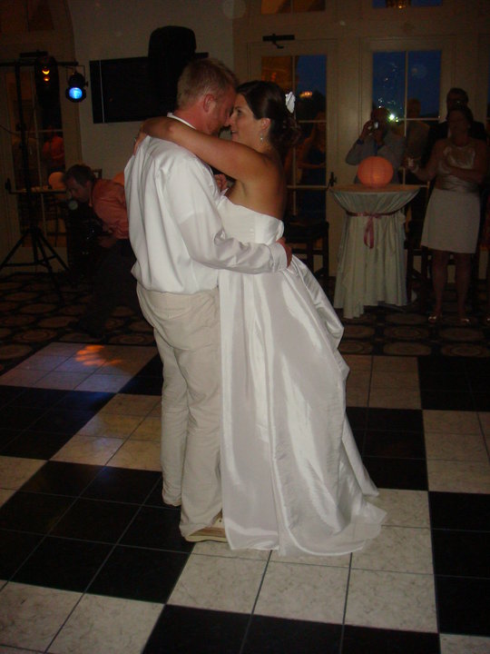 I'm back and I'm a MRS!!! (With pics!) :  wedding Firstdance