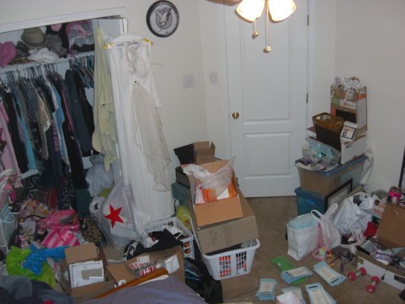 Does anyone else's room look like this...?  O_o :  wedding CIMG5490