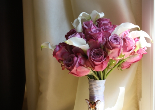 WE'RE MARRIED - first non-pro pics... : wedding bride getting ready Brautstrauss