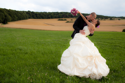 Your favorite photo? (engagement or wedding) :  wedding Green Field