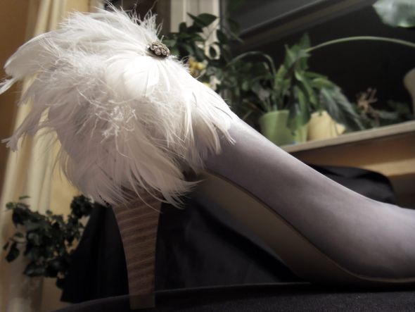 My DIY marabou feather shoe - I'm in love! -> pics! :  wedding feather shoes diy My Diy Shoe Up