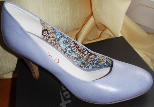 I now pronounce you MY WEDDING SHOES! (Bought them and need DIY advice...[pics]) :  wedding shoes diy flower brooch My Shoe