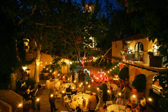 Show off your reception venue! :  wedding KatriaWallace