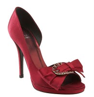Red Shoe Brides :  wedding StuartWeitzman