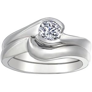 Should I get a twisty/uniqued shaped e-ring or not? (pics) : wedding Cascade