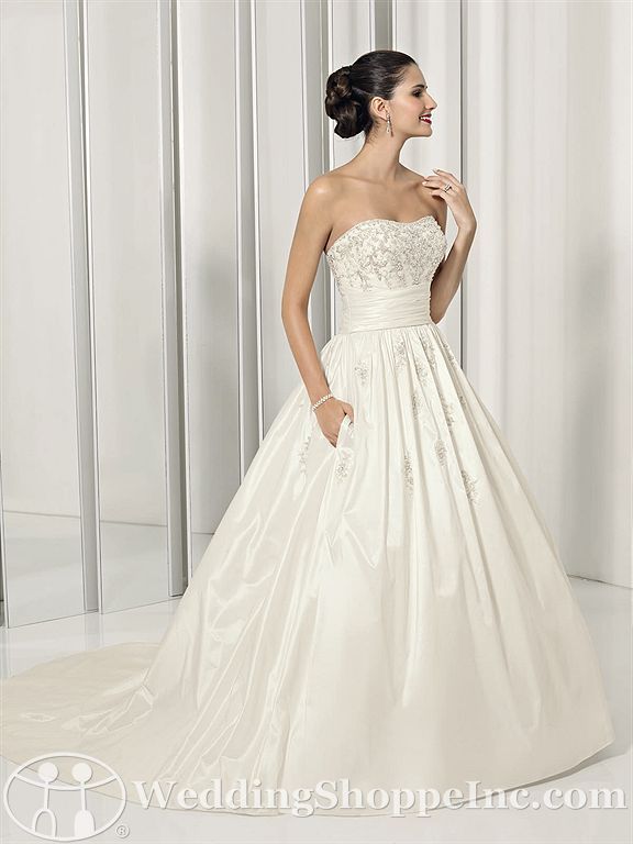 Post photos of your ballgown dress! : wedding Dress