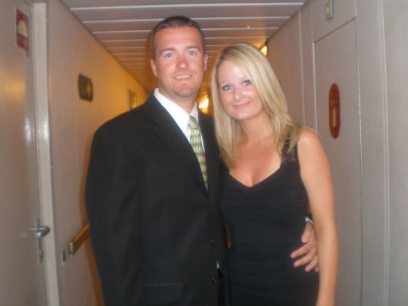 Better blonde or brunette? :  wedding 084