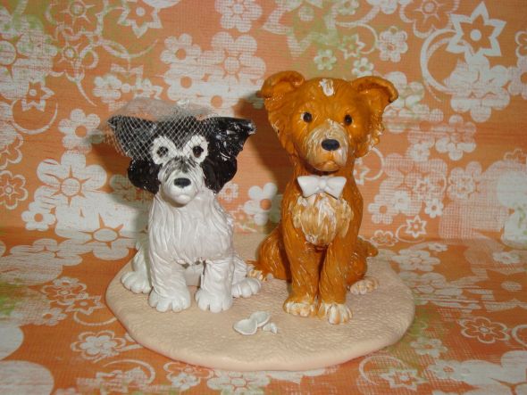 Who is incorporating pets in their wedding? : wedding Cake Topper