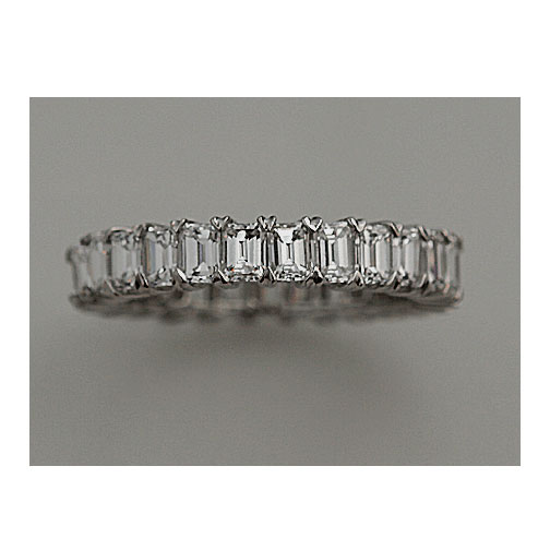 Emerald cut diamond wedding band : wedding Emmy3