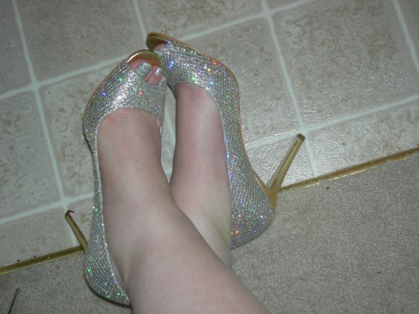 Glitter ShoesFun or just tacky wedding shoes purple peep toe DSCN1874