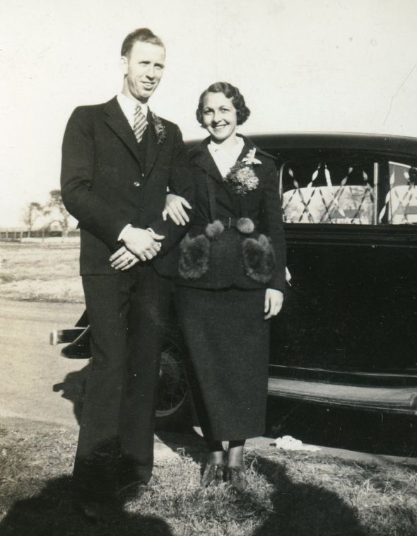 Grandma & Grandpa on their wedding day: Share your family wedding photos! :  wedding photos antique family pictures Goewert   Wedding