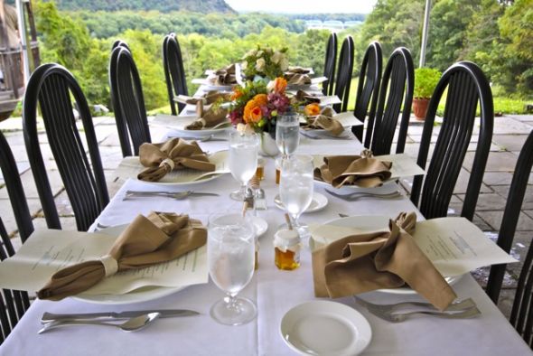 Early Wedding, Breakfast reception :  wedding Table