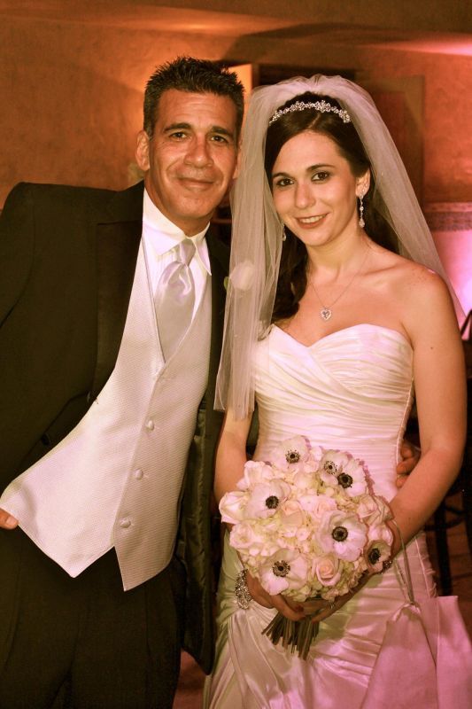 congrats Oct 1  bees!  Post your pics! :  wedding 324403 10100869926447309 8809991 64759740 1610175378 O