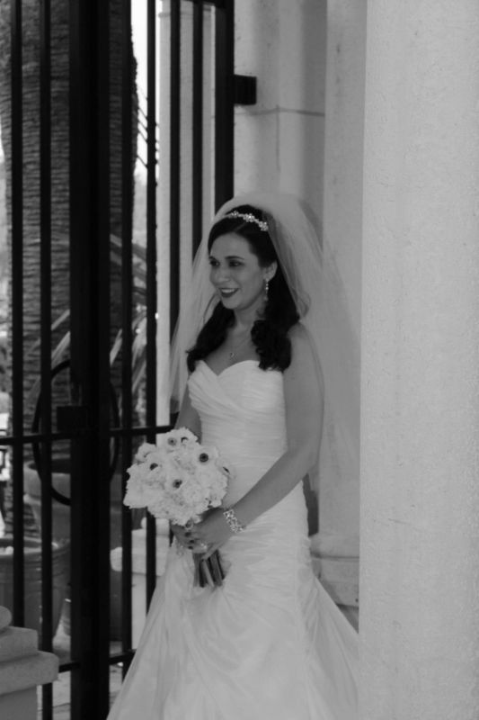 congrats Oct 1  bees!  Post your pics! :  wedding 330430 10100869906447389 8809991 64759484 1957243373 O