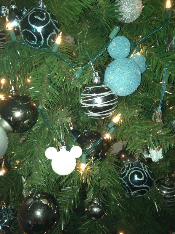 Hanukkah Decorations... I am SO LOST! :  wedding IMG 2538
