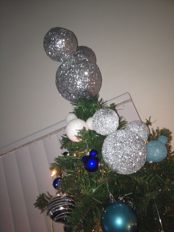 Hanukkah Decorations... I am SO LOST! :  wedding IMG 2540