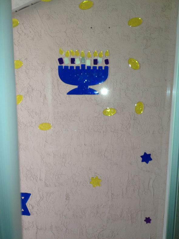 Hanukkah Decorations... I am SO LOST! :  wedding IMG 2549