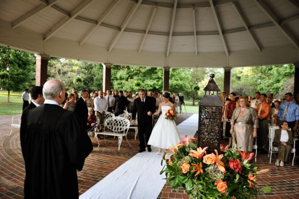 Bees- Convince me to have an outdoor wedding! Show your pictures! :  wedding ceremony reception outdoor photos italian money Jones 389