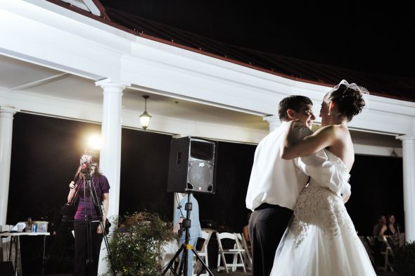 Bees- Convince me to have an outdoor wedding! Show your pictures! :  wedding ceremony reception outdoor photos italian money Jones 554