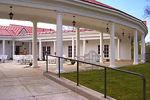 anyone having their reception outside? :  wedding Visitorcenter