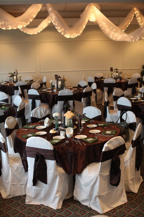 Felicia's blog: orange wedding reception table decorations