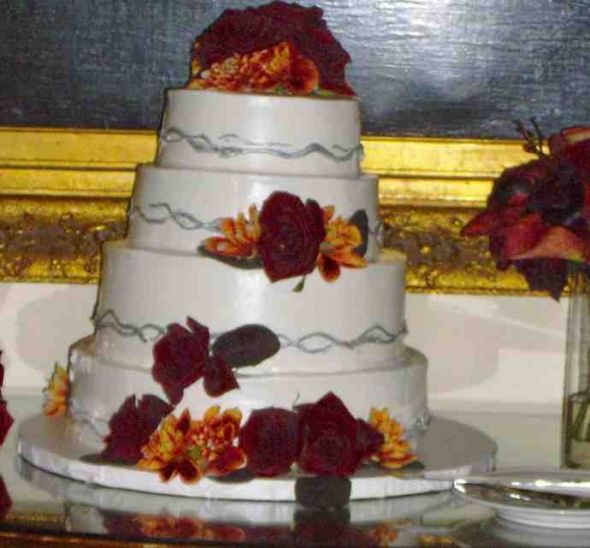 My Cake Fail :  wedding cake Our Sad Cake