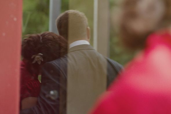 Show me your bride/groom as background photos! : wedding Veronica Dan 0750