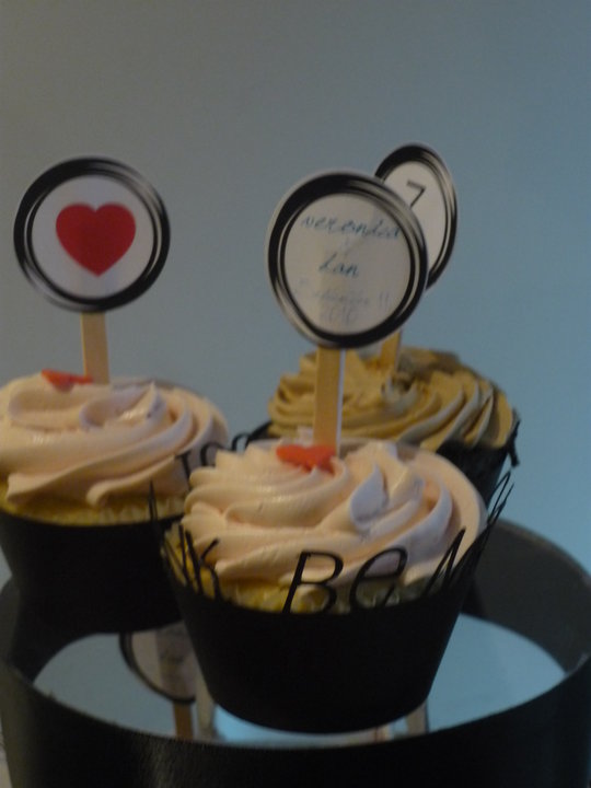 Personalized stickers/labels for favor boxes? :  wedding Cupcake Signs