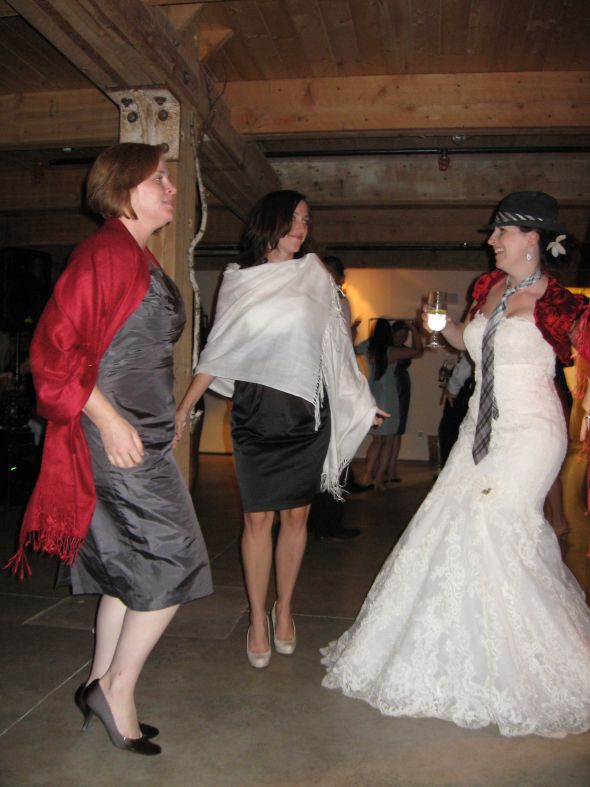 It's a Dance Party! Post your fav pic of you/guests shaking their groove thing! : wedding Dancing1