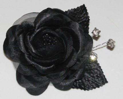 Black flower in hair!!!! I need your guys opinion!!! pls ;) :  wedding black hair flower Il 430xN 124533214