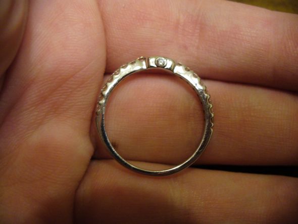 Gap between E-ring and Wedding Band- Show me your pics and suggestions :  wedding rings gaps flush P1030621