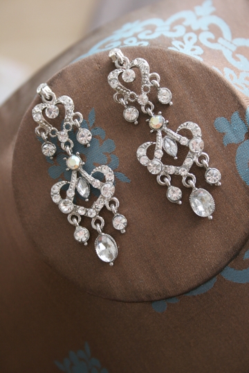 Will my seamstress think I'm a weirdo if... :  wedding Prettyearrings
