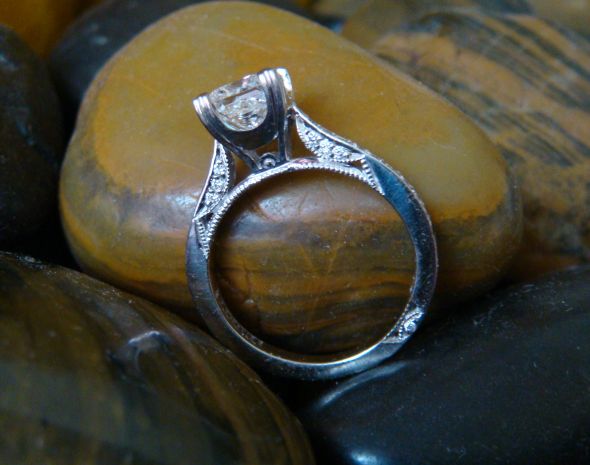 Let's give our rings some love :  wedding engagement rings diamonds 029